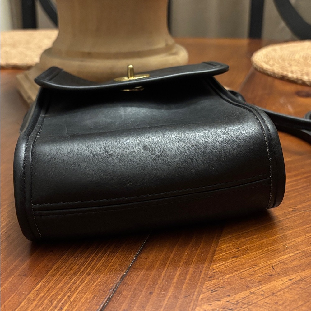 Coach vintage Black Leather Scooter Crossbody Bag 9893 - Picture 5 of 16